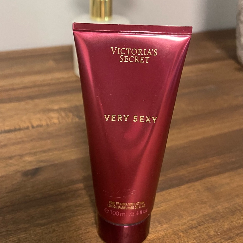 Victoria's Secret Very Sexy Fragrance Lotion